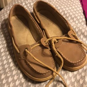 Croft and Borrow Boat show Sz 8